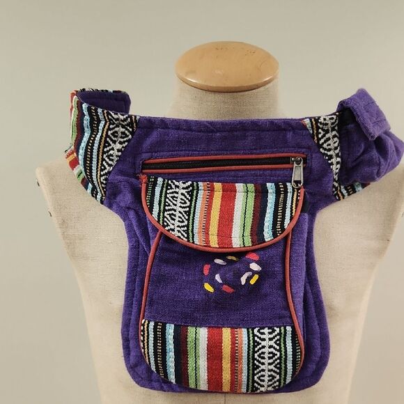 Nepal Fanny Pak - Picture 1 of 7
